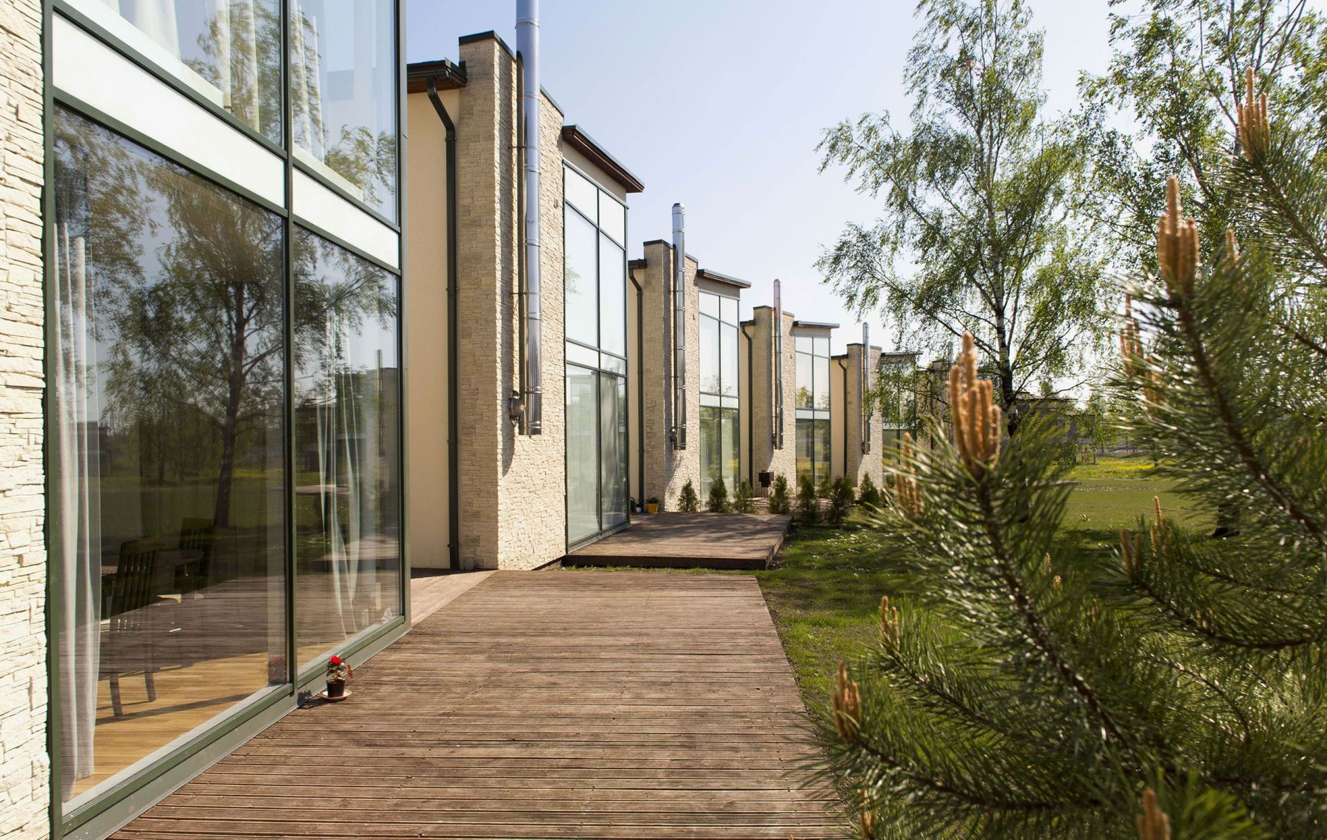 Zirņusala – pārdod privātmāju apbūves gabalus pie Daugavas