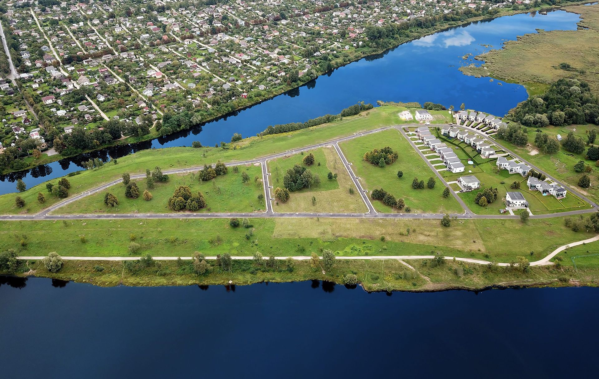 Zirņusala – pārdod privātmāju apbūves gabalus pie Daugavas